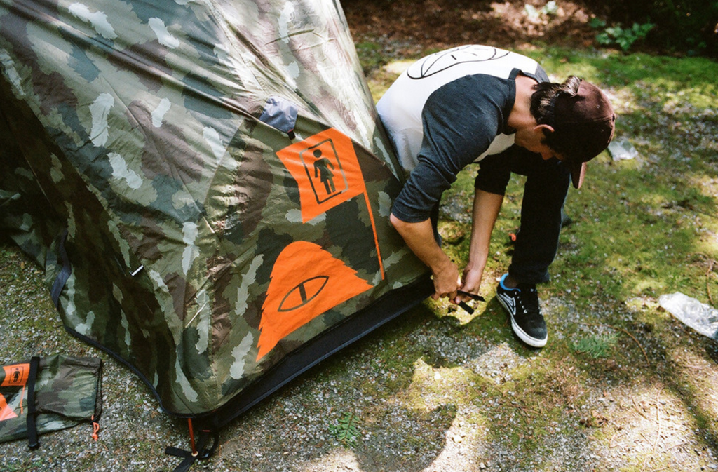 Girl x Poler Tent 1 Man 3.png