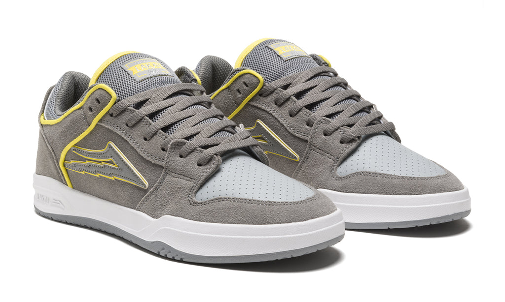 LAKAI_TELFORD-LOW_GREY-REFLECTIVE-SUEDE_MS1230262B00_GYRFS_02.jpg